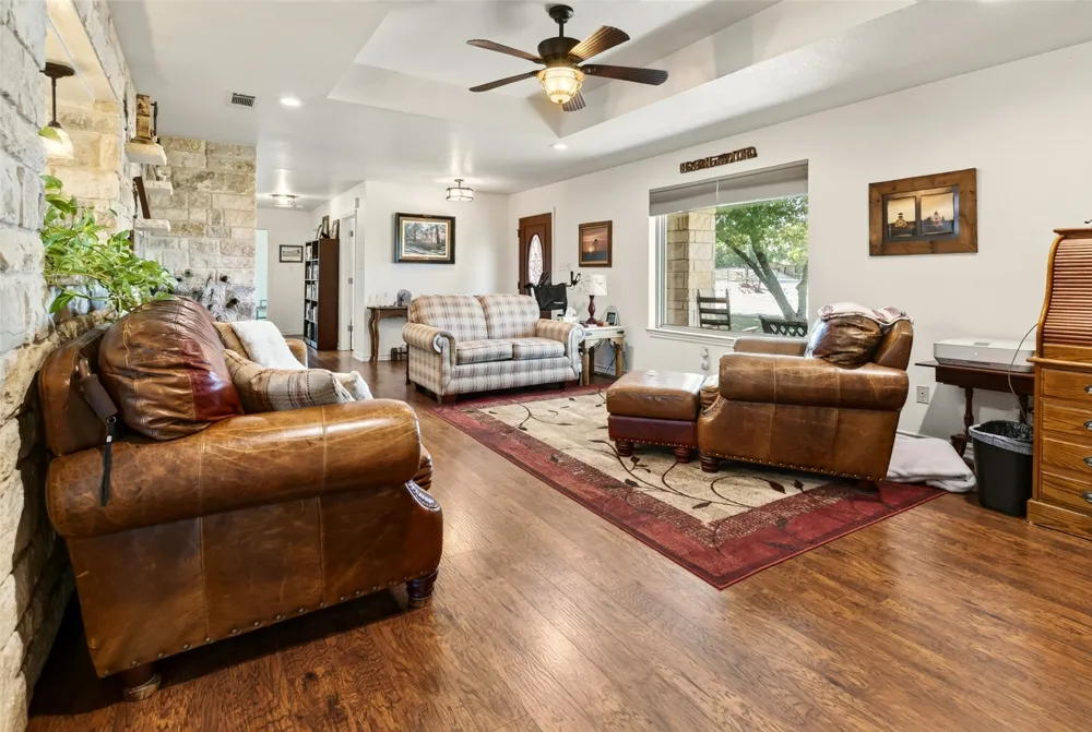 11121 E HWY 84 Gatesville, TX 76528