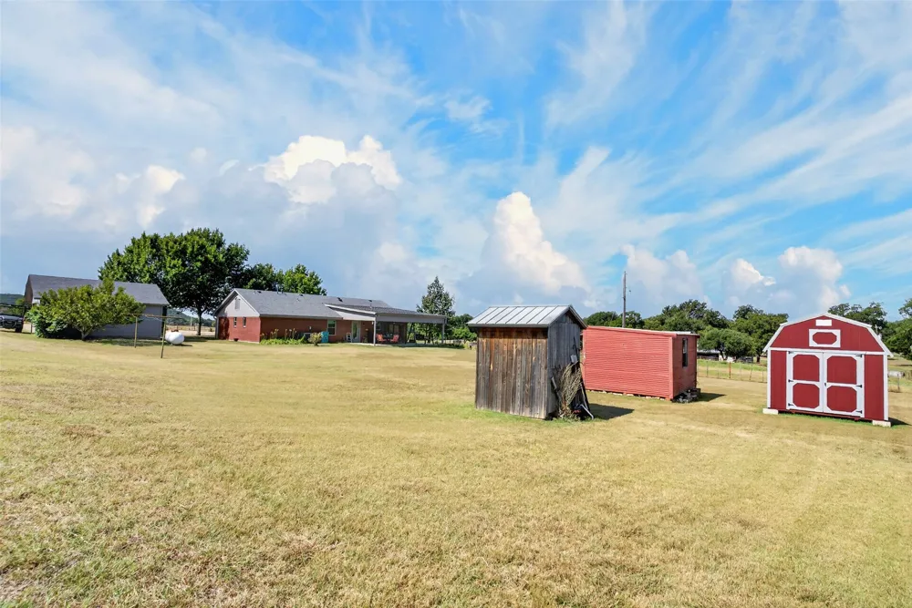 11121 E HWY 84 Gatesville, TX 76528