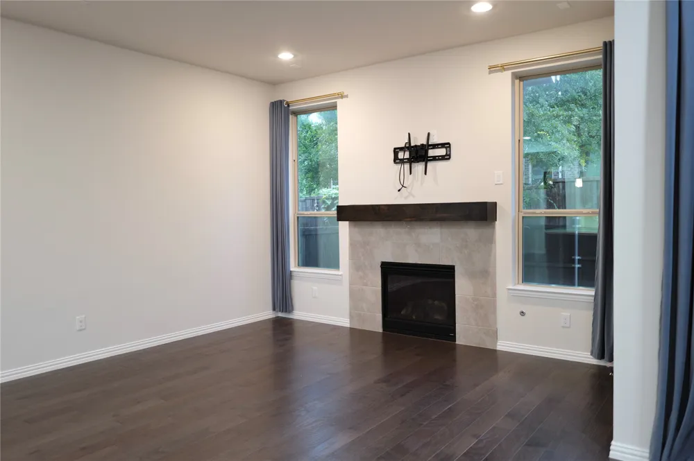 17728 Coralberry Drive Dallas, TX 75252