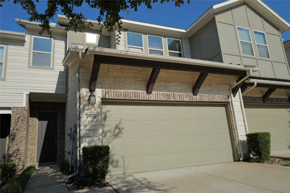 17728 Coralberry Drive Dallas, TX 75252