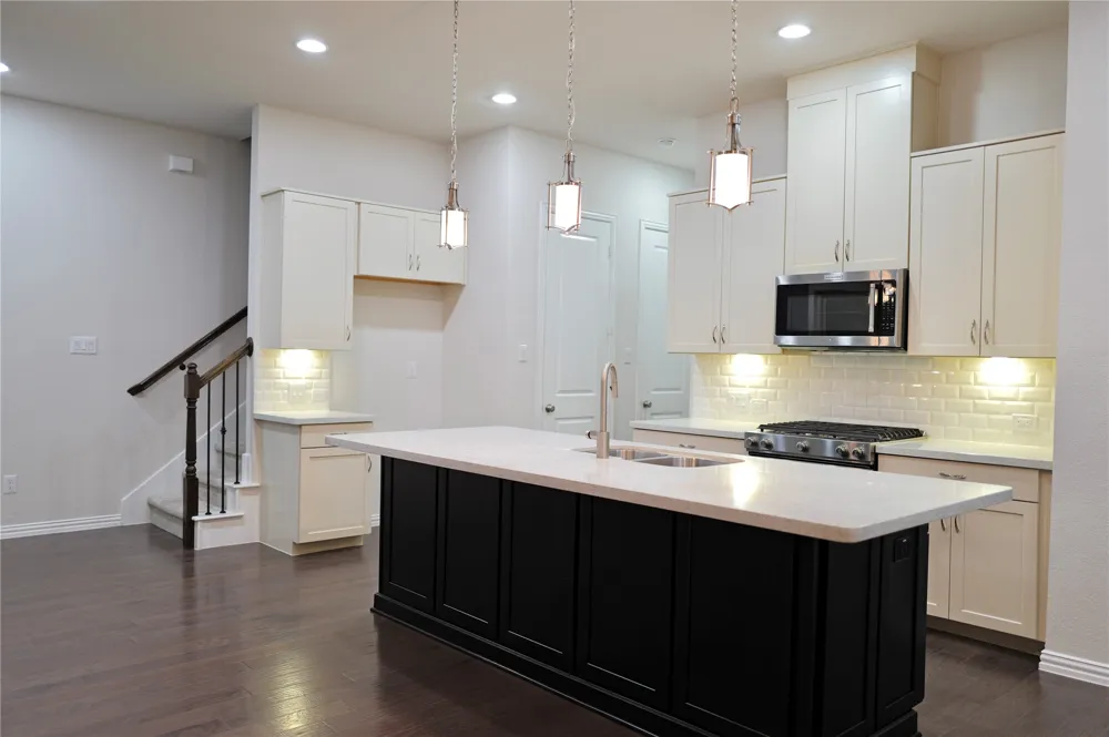 17728 Coralberry Drive Dallas, TX 75252