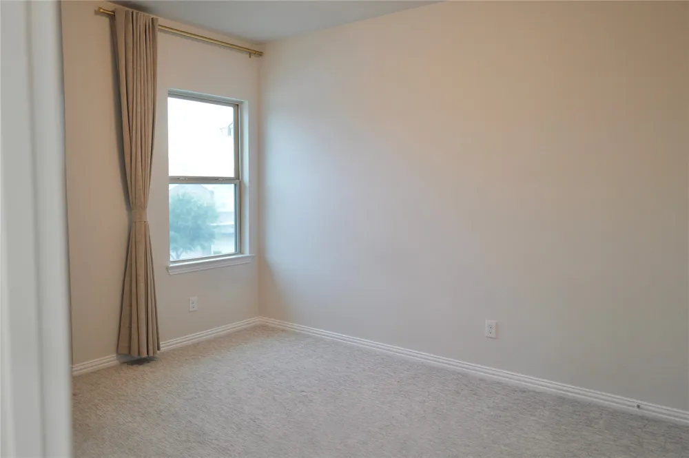 17728 Coralberry Drive Dallas, TX 75252