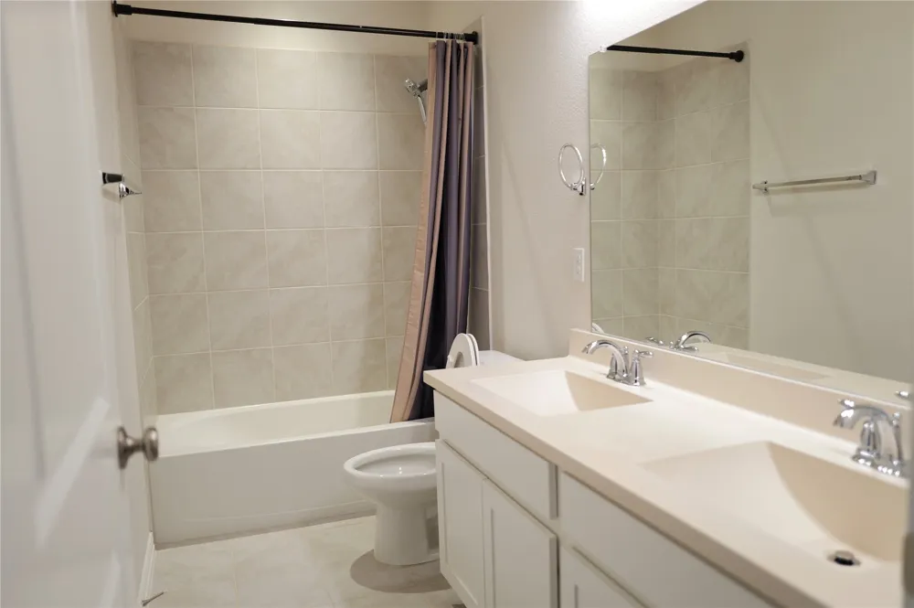 17728 Coralberry Drive Dallas, TX 75252