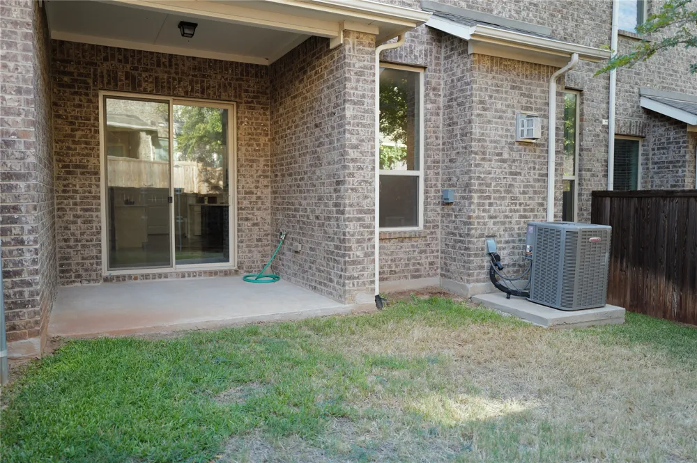 17728 Coralberry Drive Dallas, TX 75252