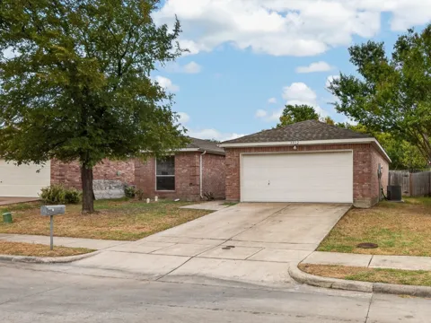 3312 Knoll Trail