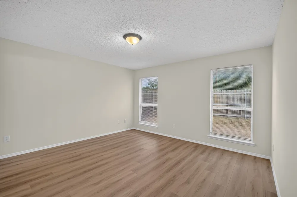 3312 Knoll Trail Balch Springs, TX 75180