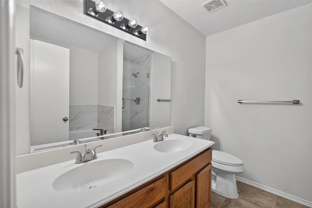 3312 Knoll Trail Balch Springs, TX 75180
