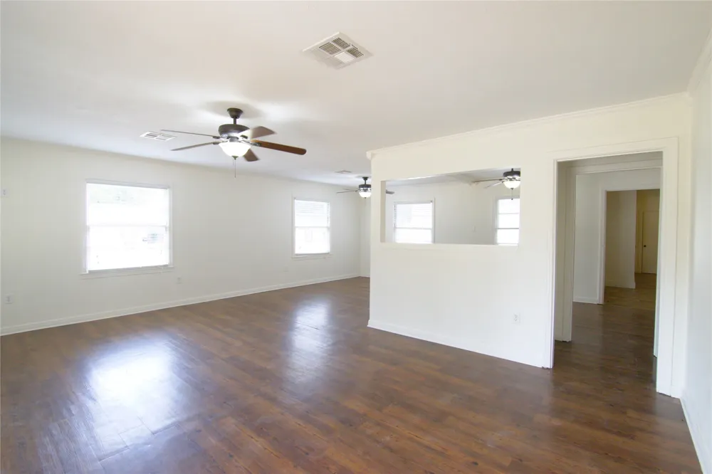 101 Easy Street Valley Mills, TX 76689