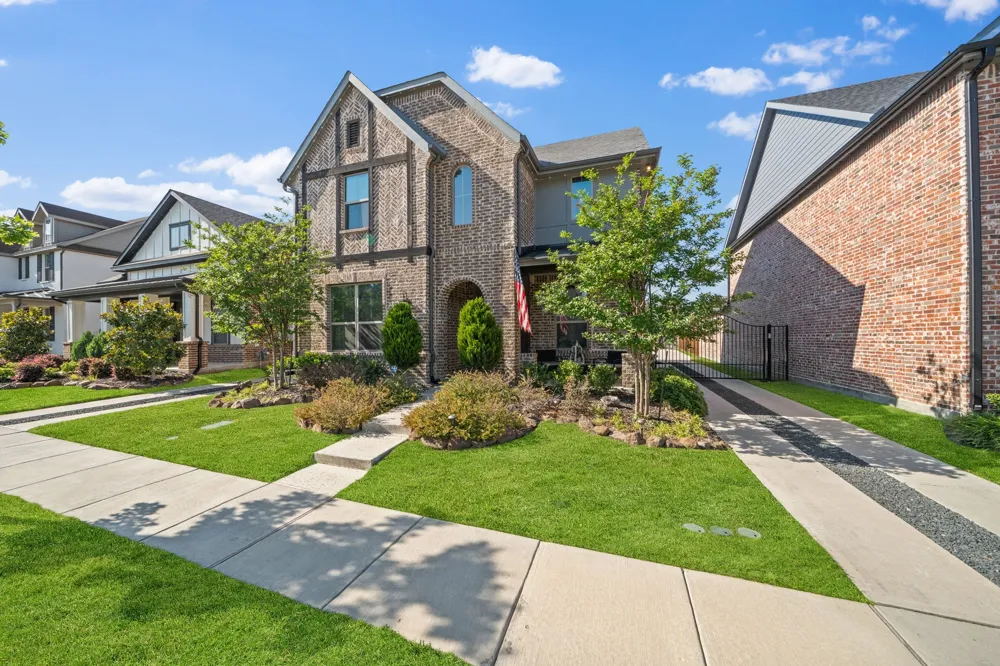 1908 Temple Hill Van Alstyne, TX 75495
