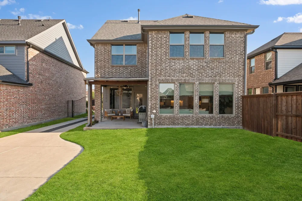1908 Temple Hill Van Alstyne, TX 75495