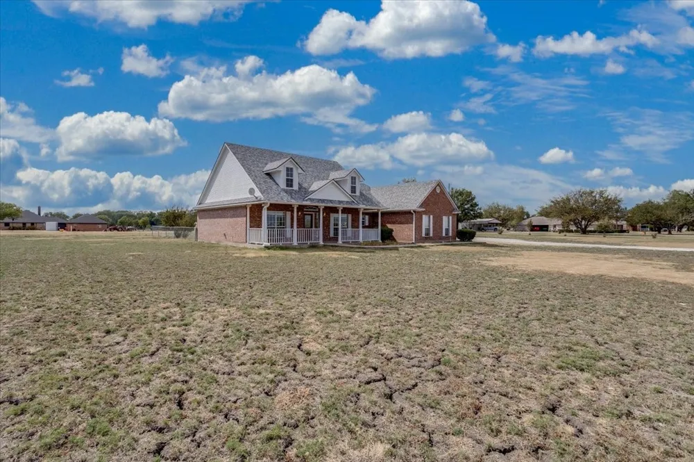 1281 FM 151 Trenton, TX 75490