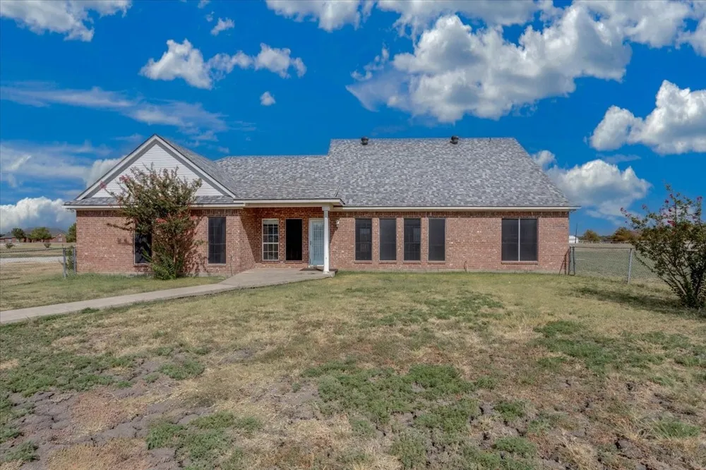 1281 FM 151 Trenton, TX 75490