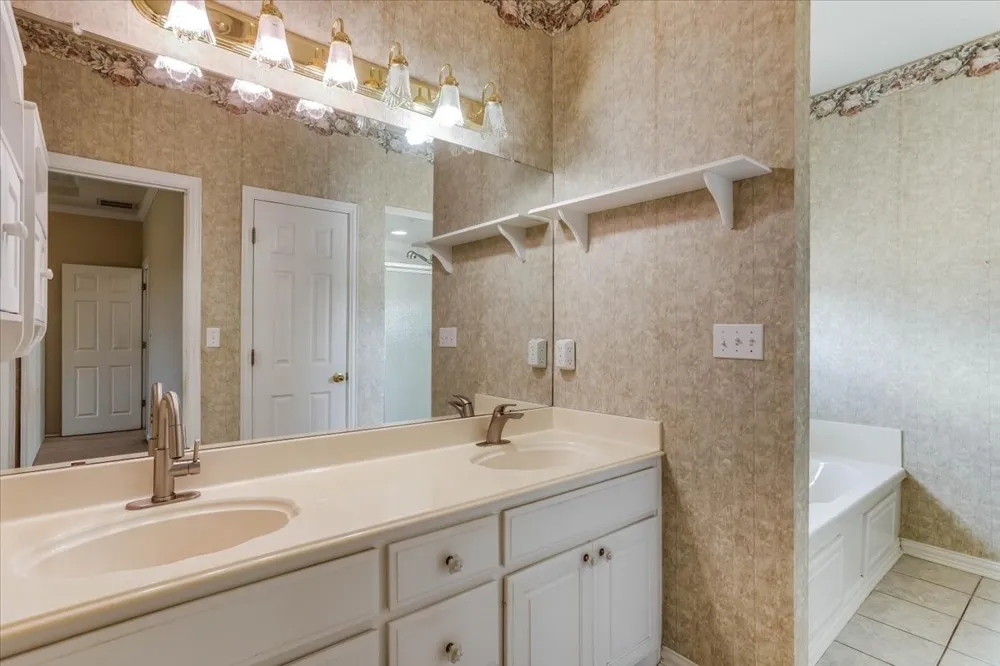 1281 FM 151 Trenton, TX 75490