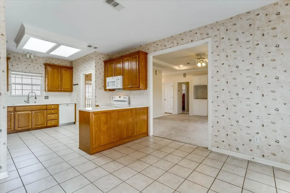 1281 FM 151 Trenton, TX 75490