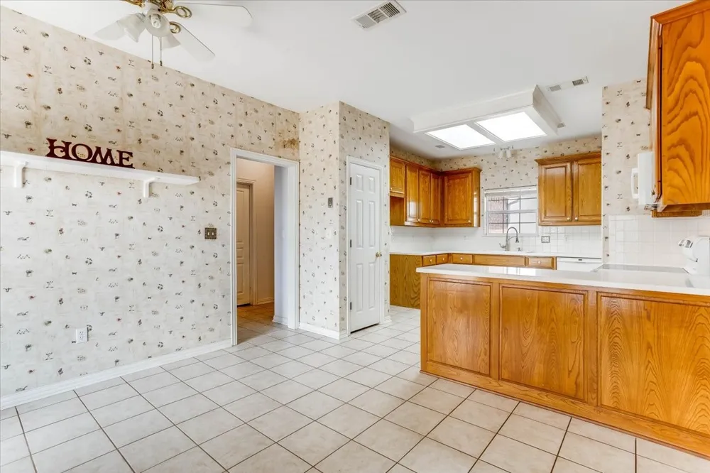 1281 FM 151 Trenton, TX 75490