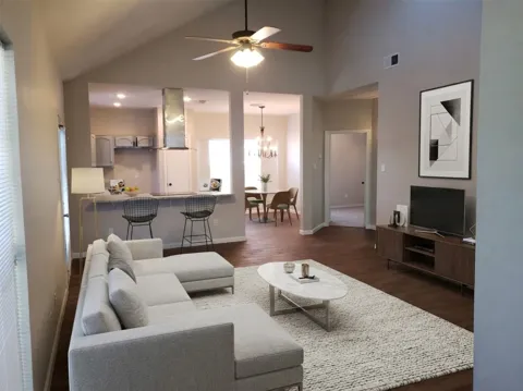1361 Mimosa Lane