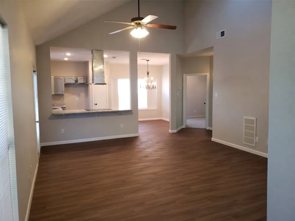 1361 Mimosa Lane Lewisville, TX 75077