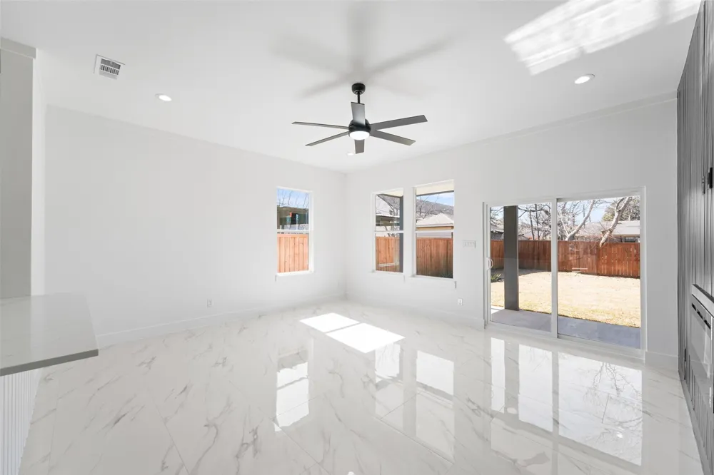 4107 Vineyard Drive Dallas, TX 75212