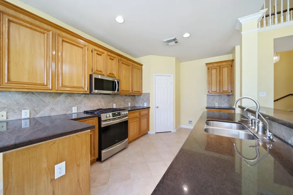 6030 Gablestone Lane Katy, TX 77450