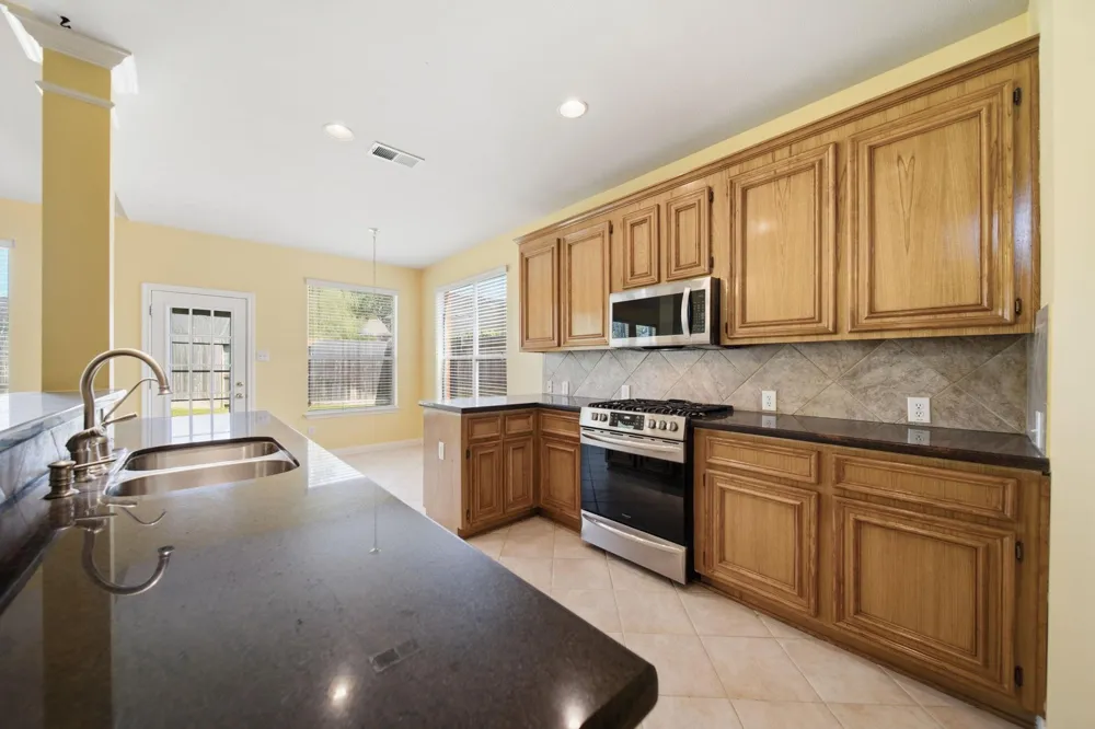 6030 Gablestone Lane Katy, TX 77450