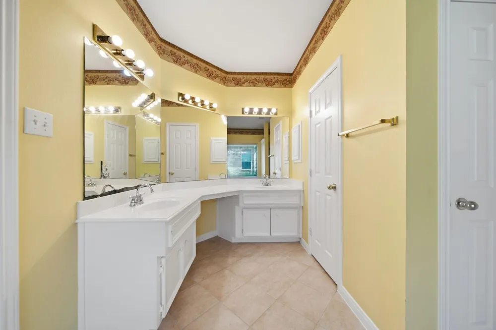 6030 Gablestone Lane Katy, TX 77450