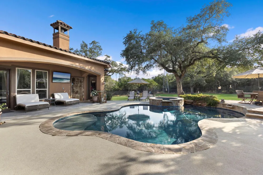 29765 Ancestral Trail Bulverde, TX 78163