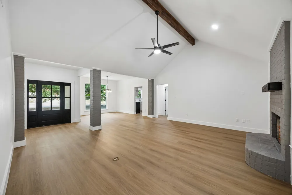 200 Willow Ridge Road Fort Worth, TX 76103