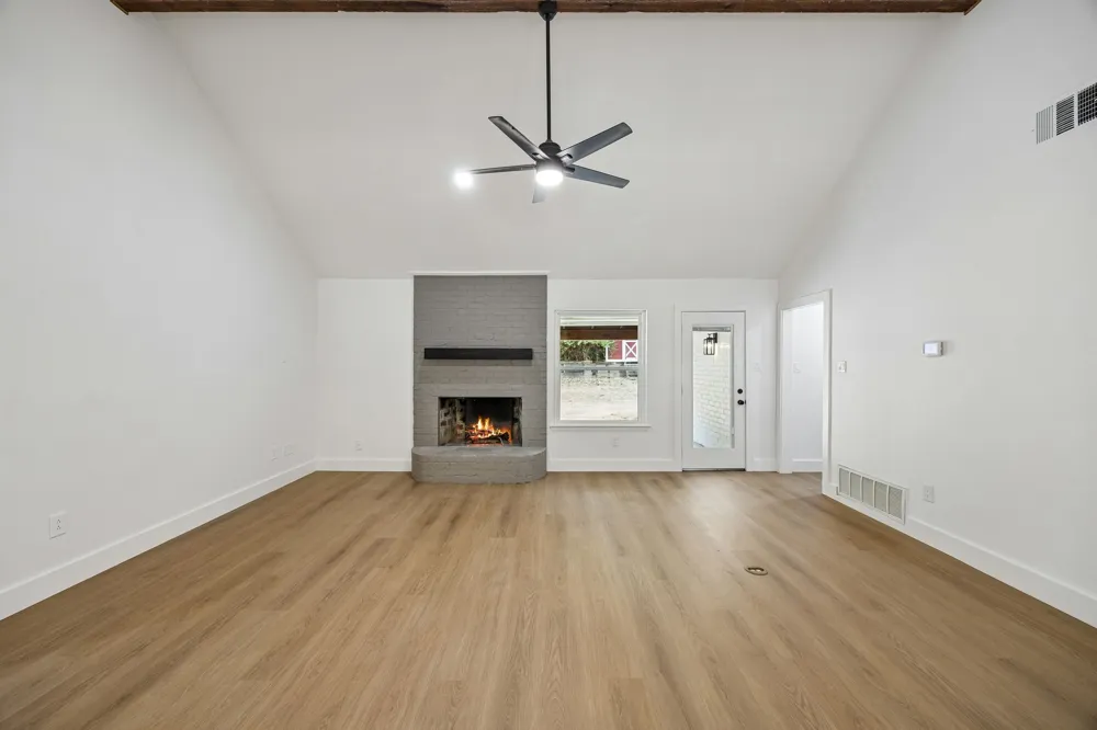 200 Willow Ridge Road Fort Worth, TX 76103