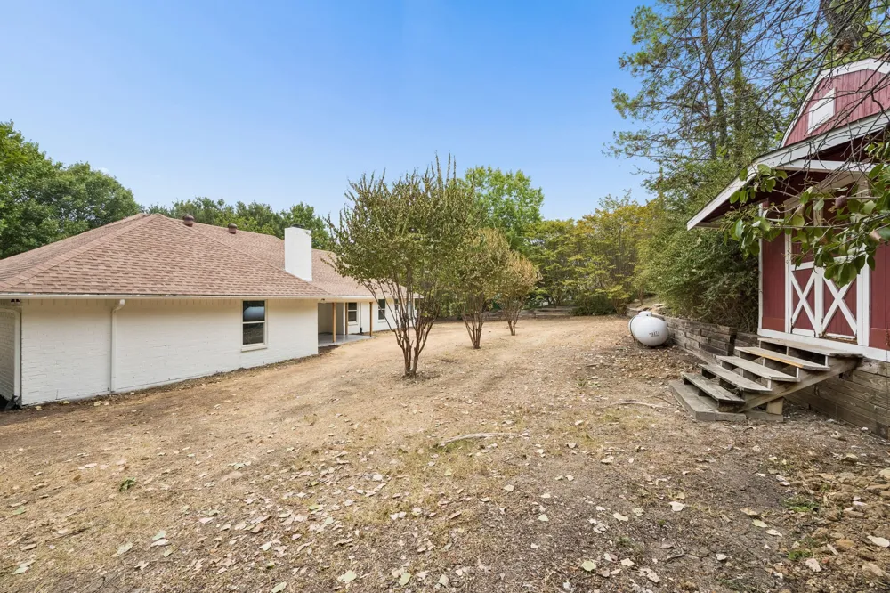 200 Willow Ridge Road Fort Worth, TX 76103