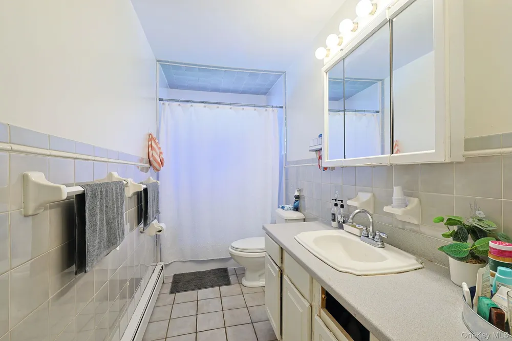 8 Pine Street Middletown, NY 10940