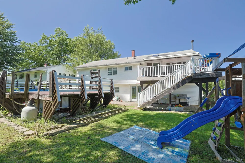 8 Pine Street Middletown, NY 10940