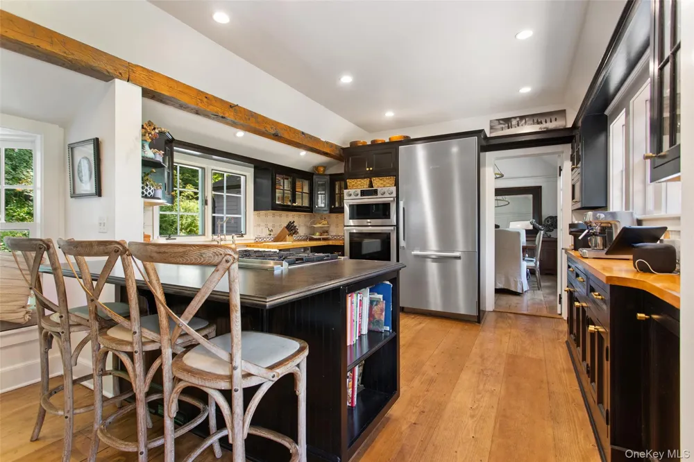 35 Old Snake Hill Road Pound Ridge, NY 10576