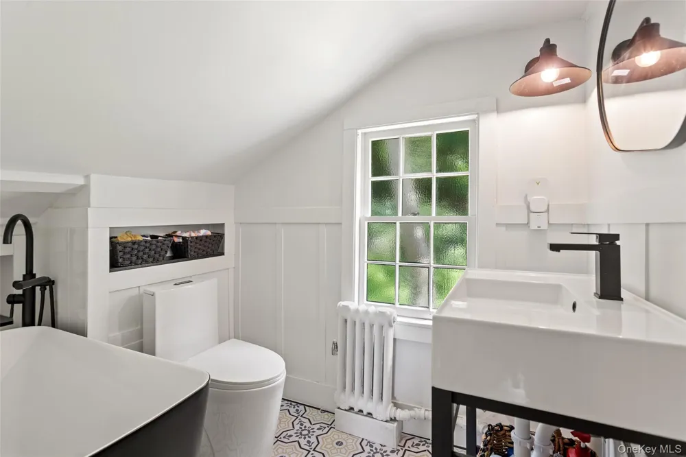 35 Old Snake Hill Road Pound Ridge, NY 10576