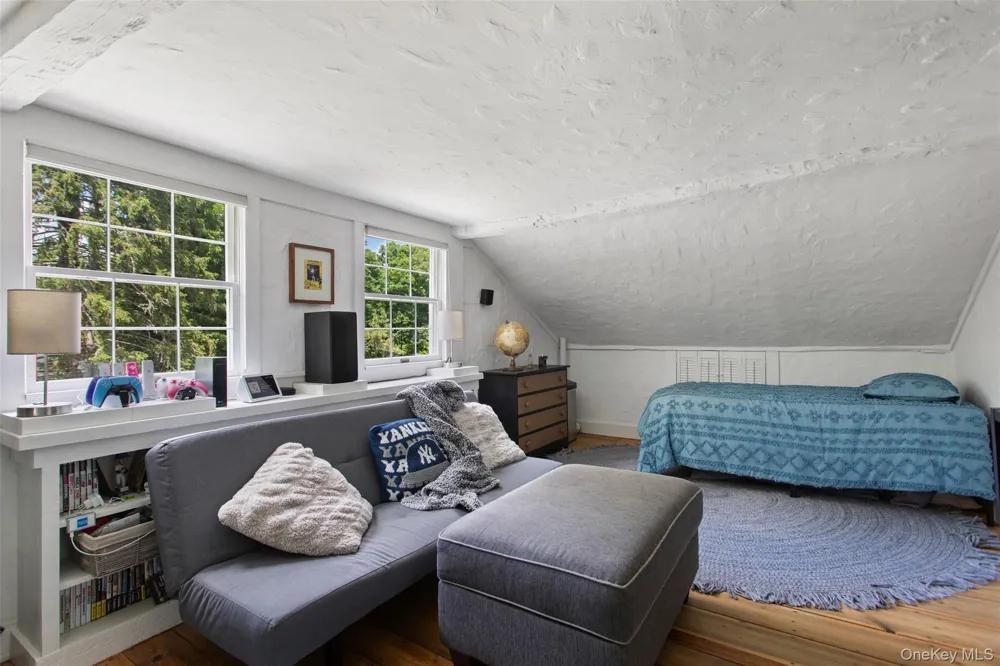 35 Old Snake Hill Road Pound Ridge, NY 10576