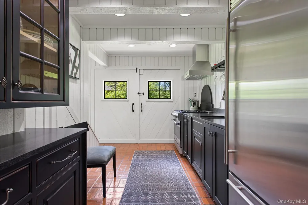 35 Old Snake Hill Road Pound Ridge, NY 10576