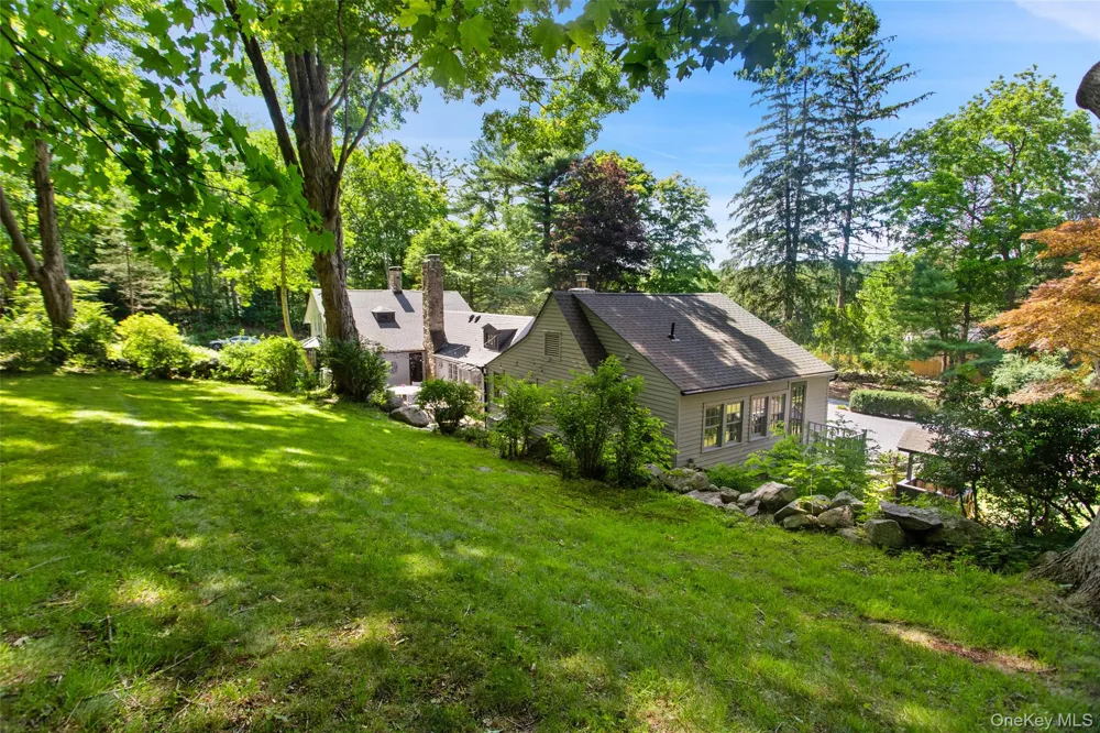 35 Old Snake Hill Road Pound Ridge, NY 10576