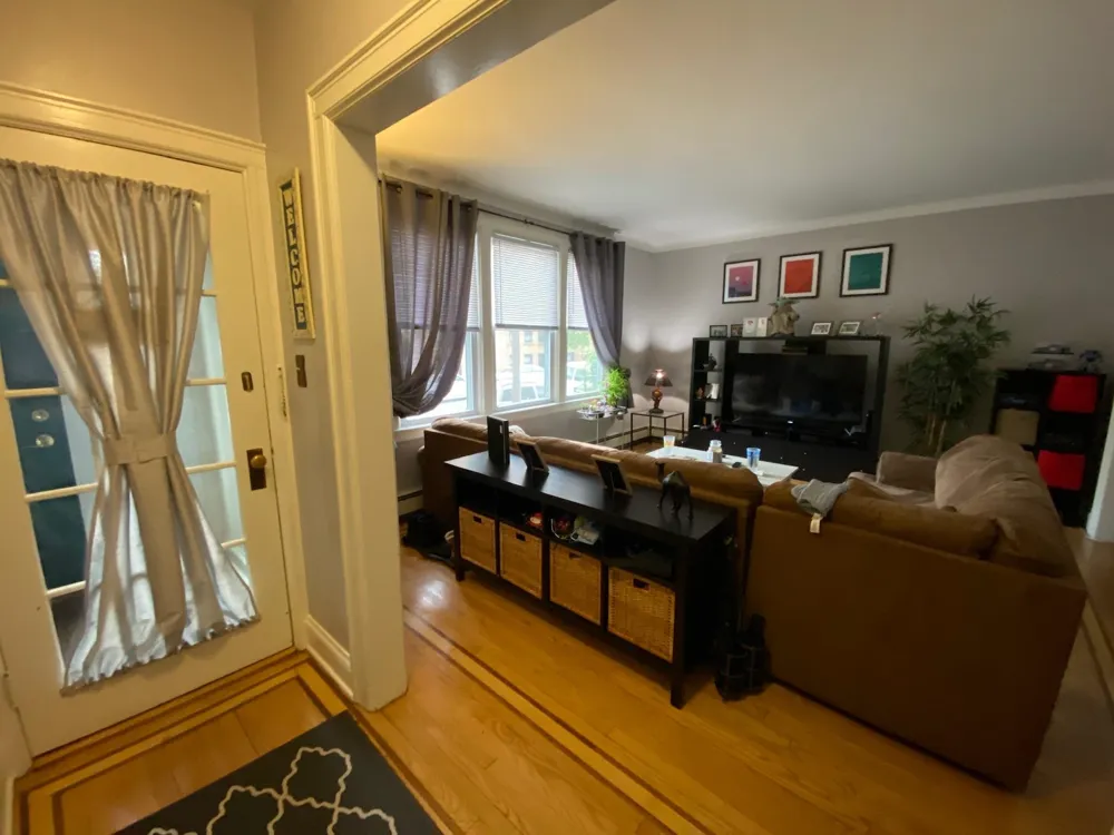 43 WEST 36TH ST Bayonne, NJ 07002