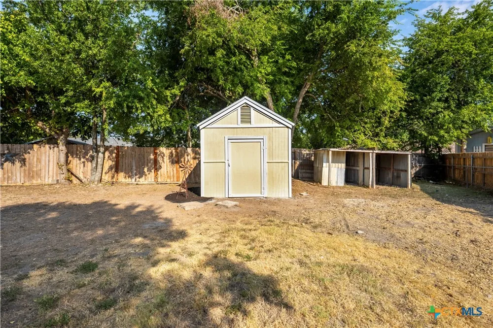 104 Red Oak Circle Temple, TX 76502