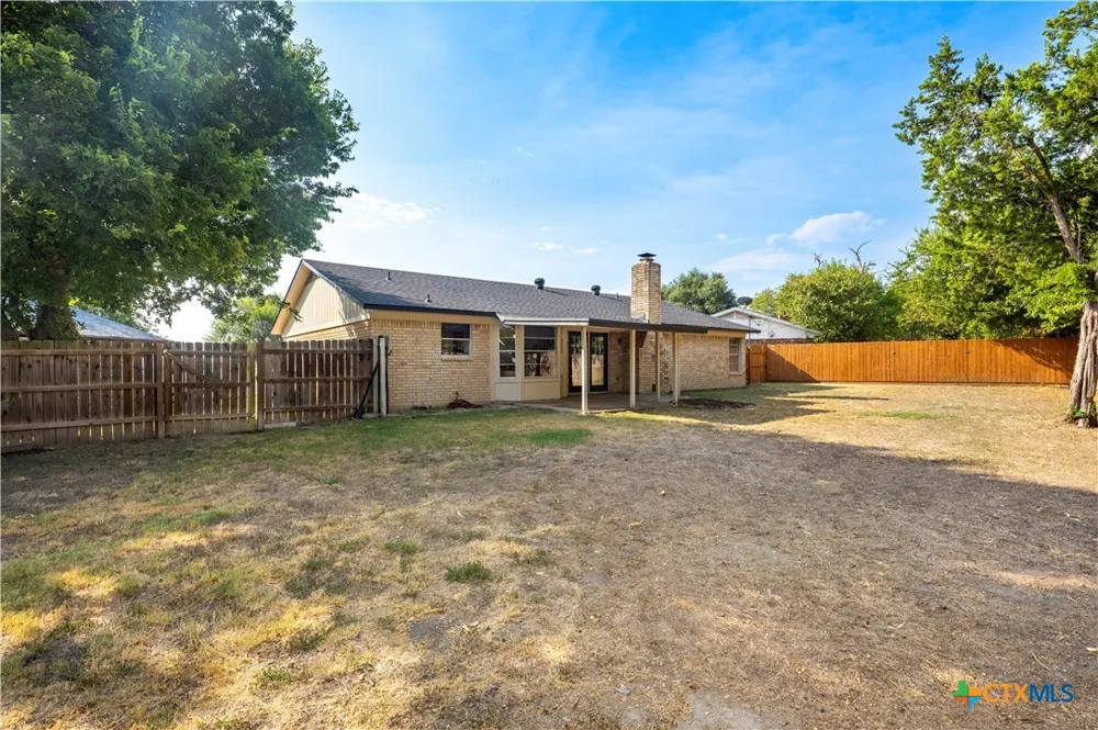 104 Red Oak Circle Temple, TX 76502