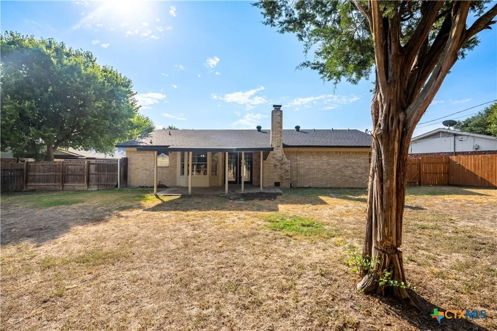 104 Red Oak Circle Temple, TX 76502