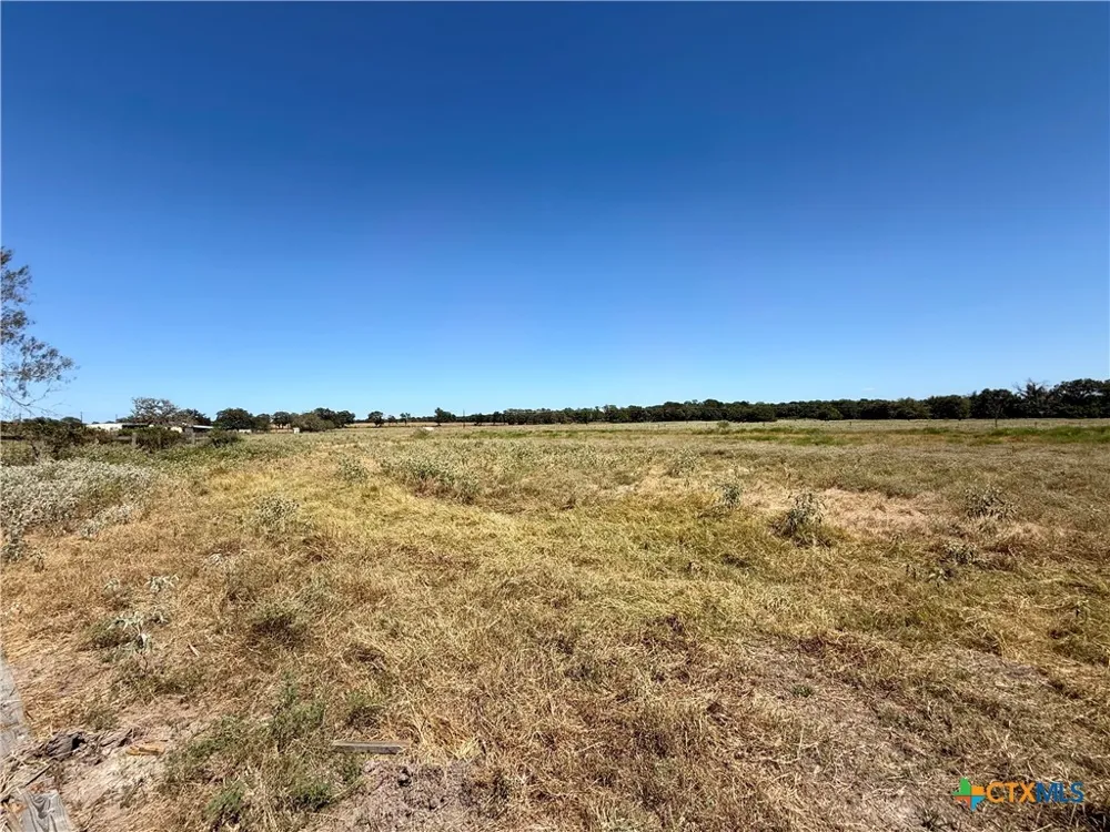 3148 FM 795 Gonzales, TX 78629