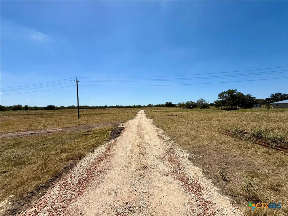 3148 FM 795 Gonzales, TX 78629