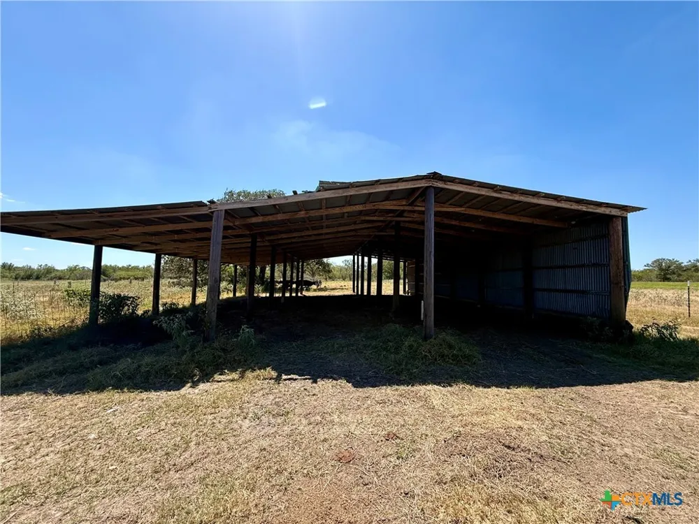 3148 FM 795 Gonzales, TX 78629