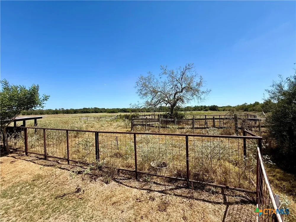 3148 FM 795 Gonzales, TX 78629