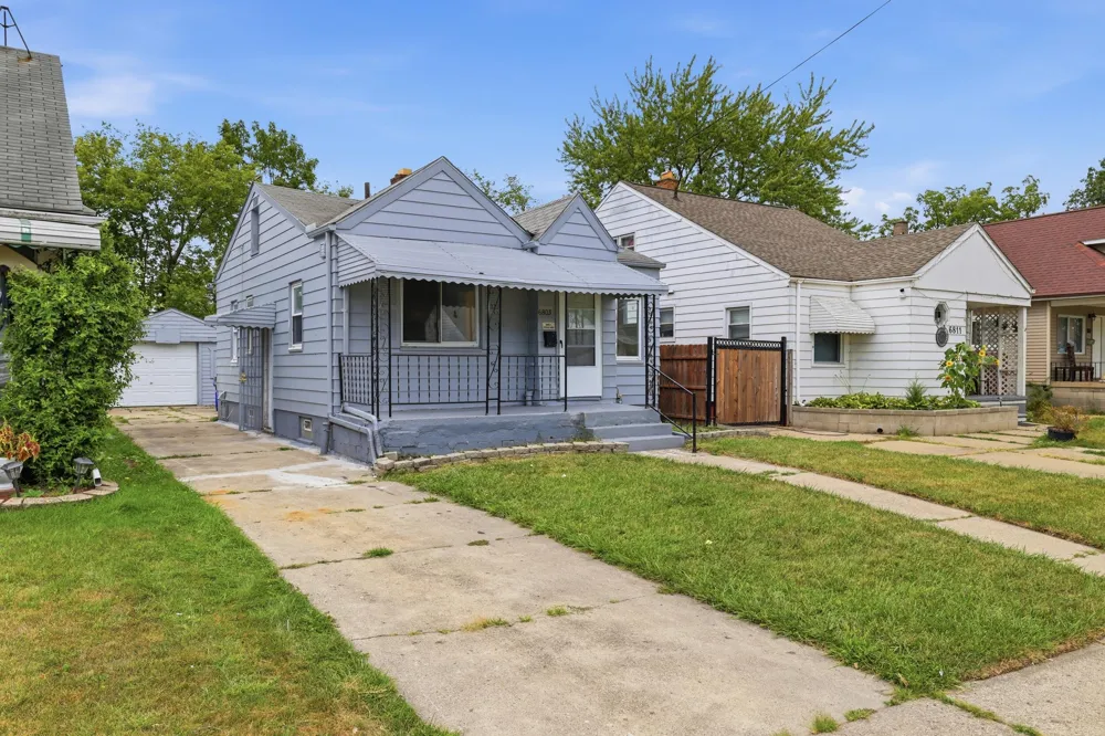 6803 Grandville Avenue Detroit, MI 48228