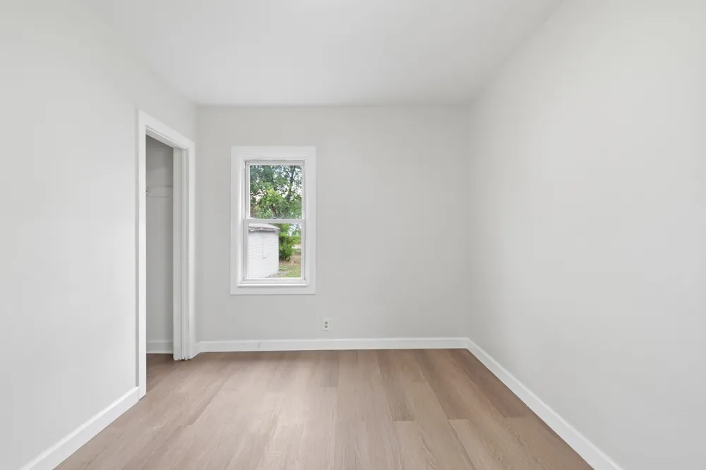 6803 Grandville Avenue Detroit, MI 48228