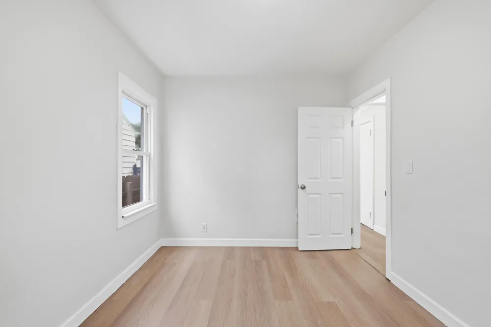 6803 Grandville Avenue Detroit, MI 48228