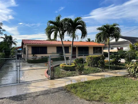 4900 SW 103RD PLACE #1