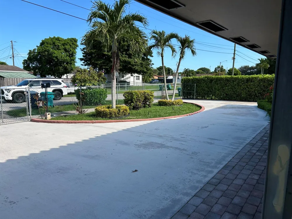 4900 SW 103RD PLACE #1 Miami, FL 33165