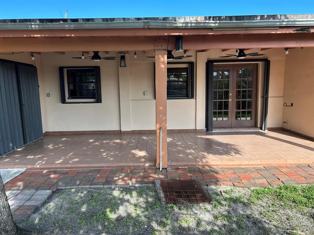 4900 SW 103RD PLACE #1 Miami, FL 33165